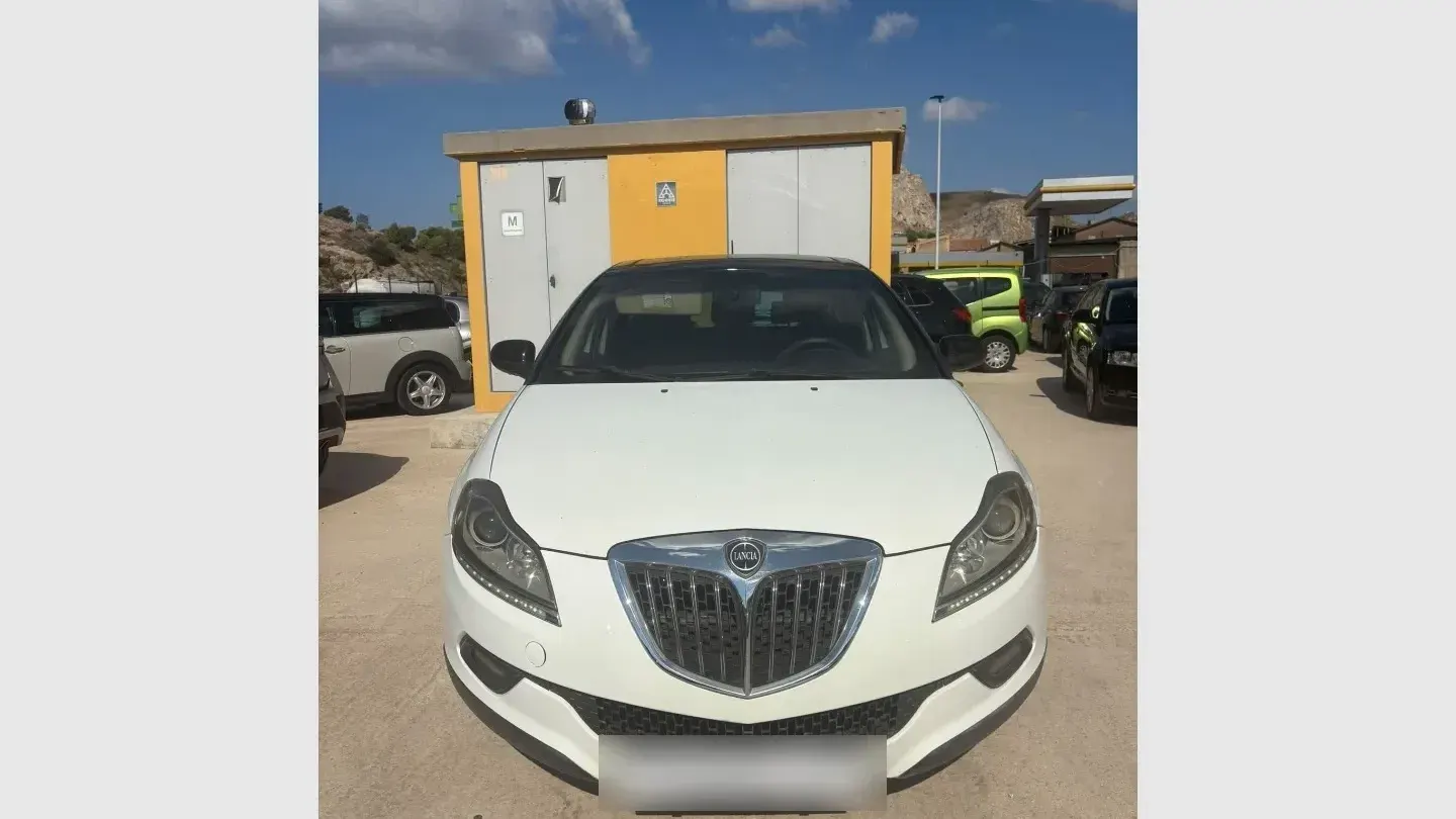 Lancia Delta 1.6 MJT Platino