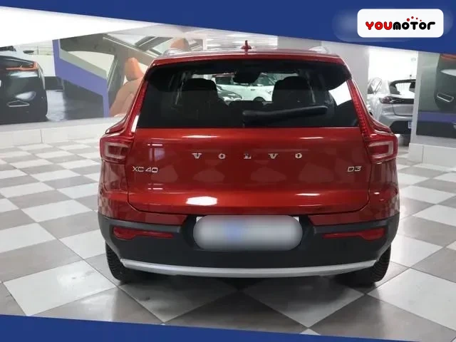 VOLVO XC40 D3 AWD Geartronic Inscription foto 4