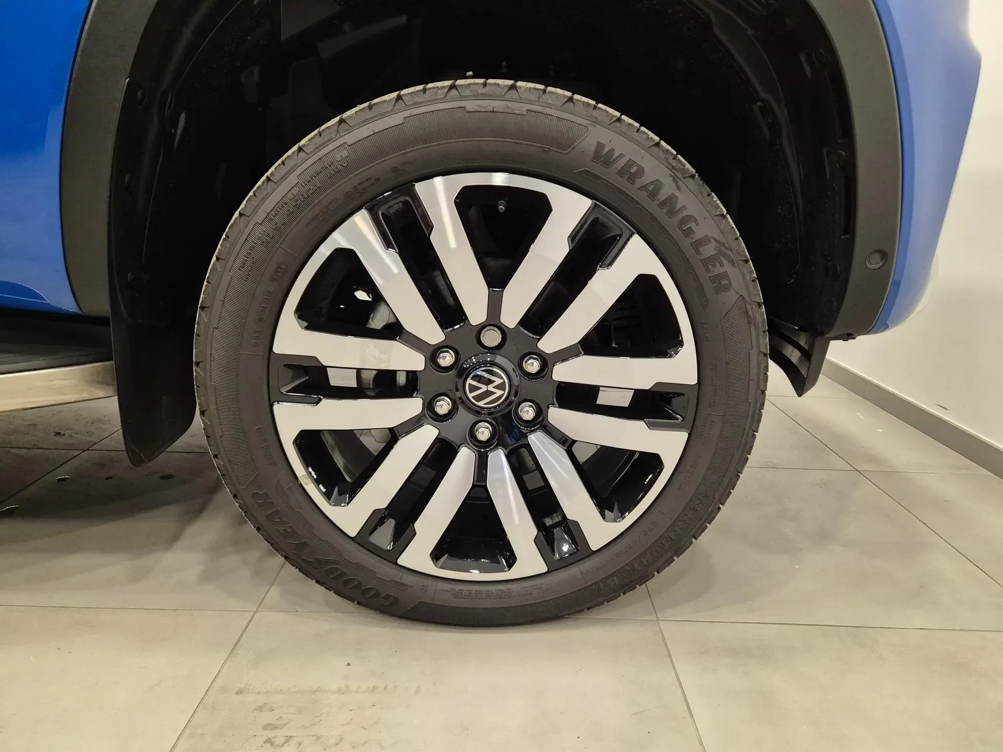 VOLKSWAGEN Amarok 3.0 V6 TDI 241CV 4MOTION aut. Aventura foto 7