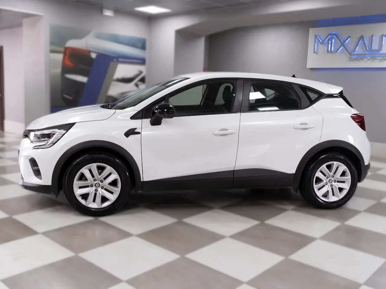 Renault Captur 1.6 E-Tech Full Hybrid Equilibre 145CV Auto foto 3
