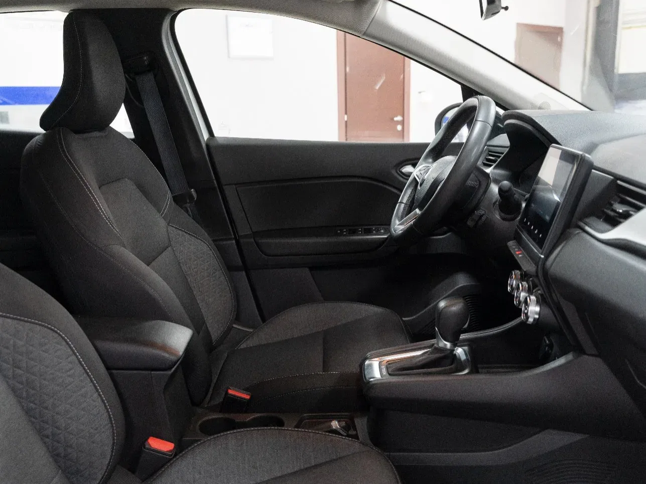 Renault Captur 1.6 E-Tech Full Hybrid Equilibre 145CV Auto foto 14