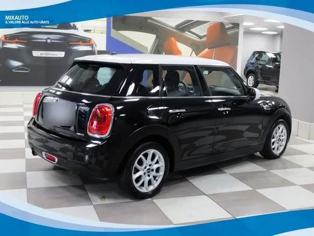 MINI Cooper 1.5 136cv 5 Porte Boost Seven AUT EU6B foto 2