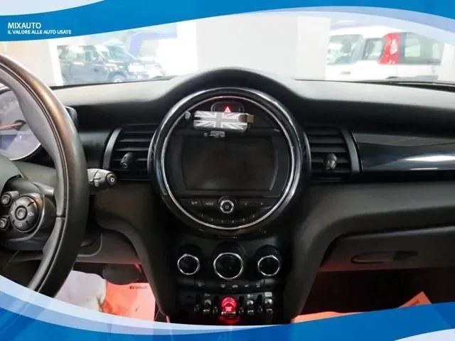 MINI Cooper 1.5 136cv 5 Porte Boost Seven AUT EU6B foto 6