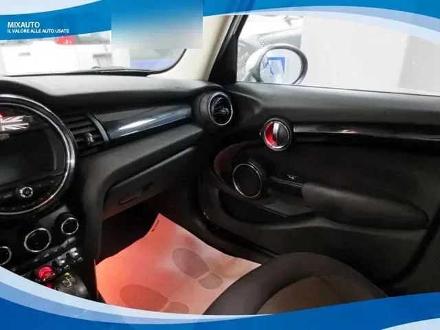 MINI Cooper 1.5 136cv 5 Porte Boost Seven AUT EU6B foto 10