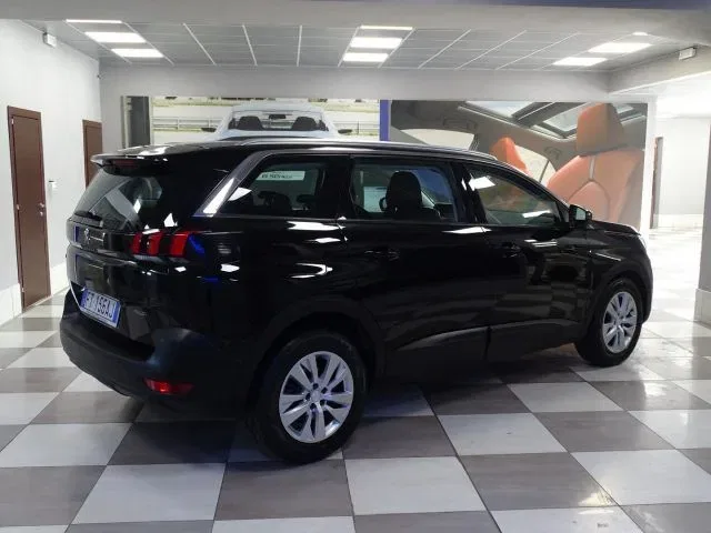 PEUGEOT 5008 1.5 BlueHDI 130cv Business EU6 foto 2