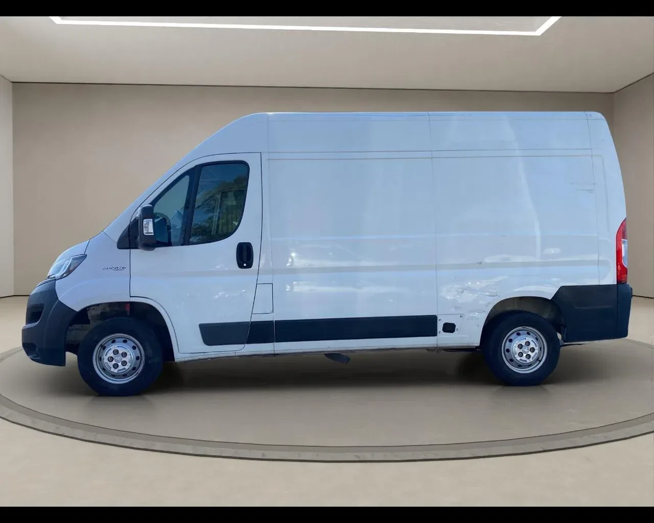 Peugeot Boxer 33 2.2 BlueHDi 140 S&S PM-TM Furgone foto 8