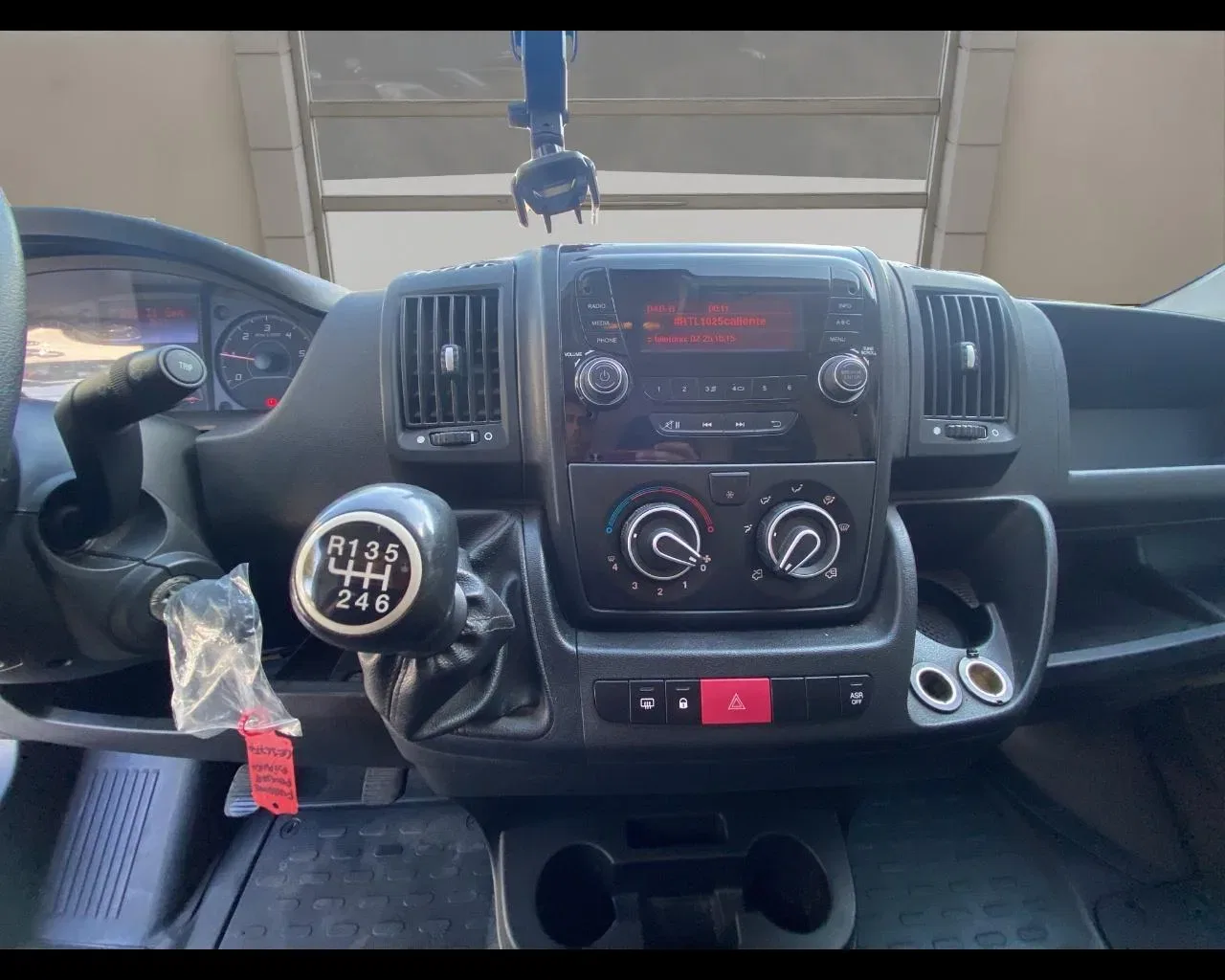 Peugeot Boxer 33 2.2 BlueHDi 140 S&S PM-TM Furgone foto 13
