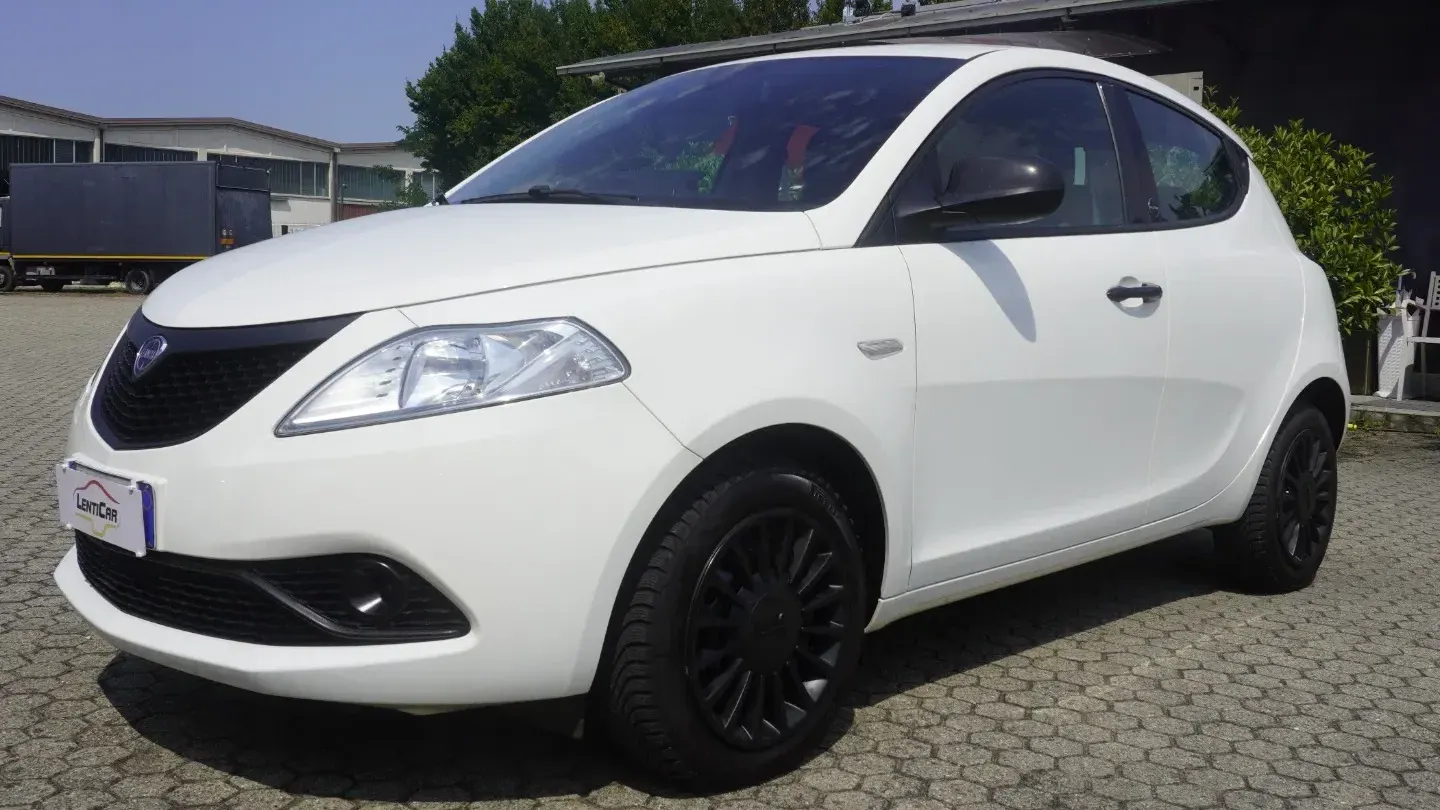 Lancia Ypsilon 1.0 FireFly Hyb. Eco Silv. solo Km 33.000