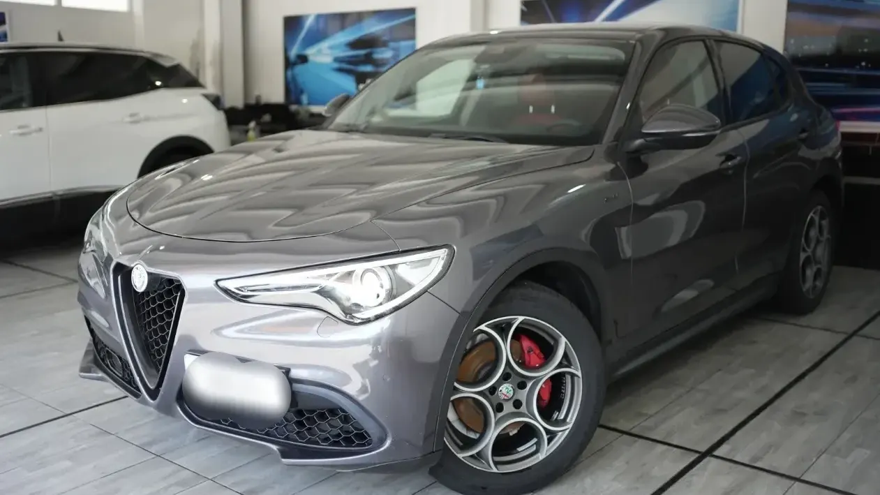 Alfa Romeo Stelvio 2.2 Turbodiesel 190 CV AT8 Q4 Business