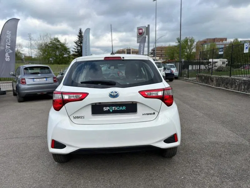 Toyota Yaris 5 Porte PROMO Yaris 5p 1.5h Business foto 5