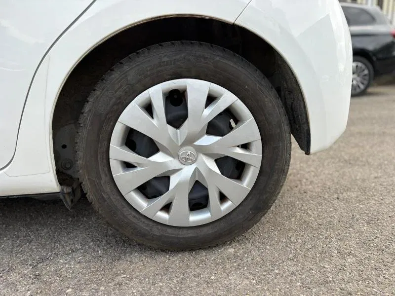 Toyota Yaris 5 Porte PROMO Yaris 5p 1.5h Business foto 13