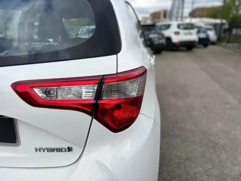 Toyota Yaris 5 Porte PROMO Yaris 5p 1.5h Business foto 16