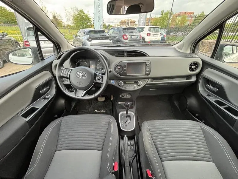 Toyota Yaris 5 Porte PROMO Yaris 5p 1.5h Business foto 31