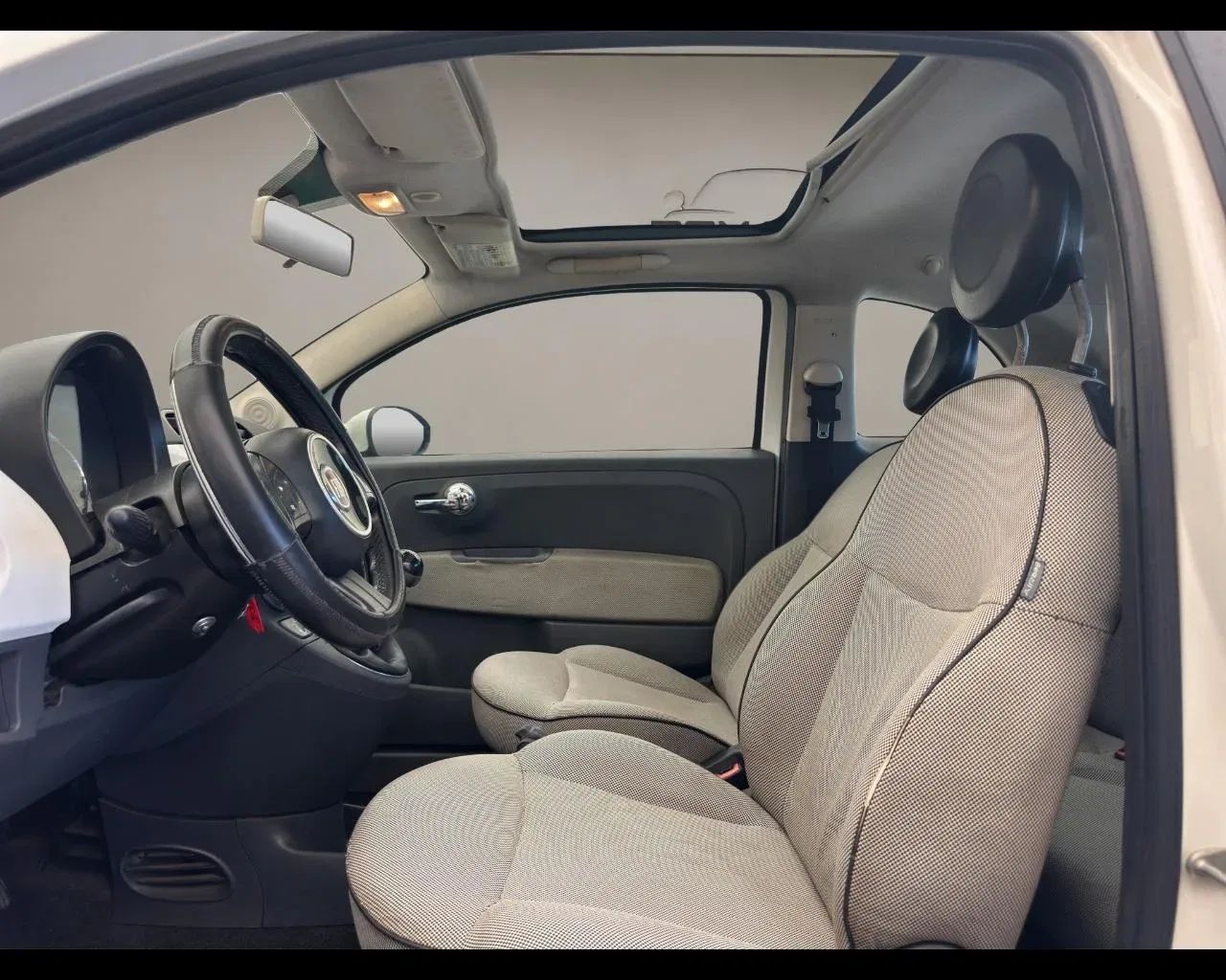 Fiat 500 1.3 Multijet 16V 75 CV Lounge foto 9