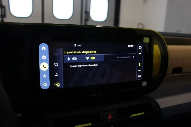 Fiat Grande Panda Hybrid La Prima foto 18