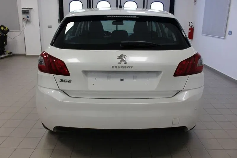 Peugeot 308 1.5 BlueHDi 130CV EAT8 S&S Active foto 5