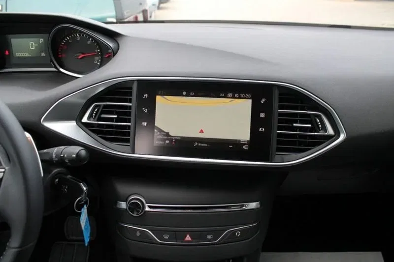 Peugeot 308 1.5 BlueHDi 130CV EAT8 S&S Active foto 9