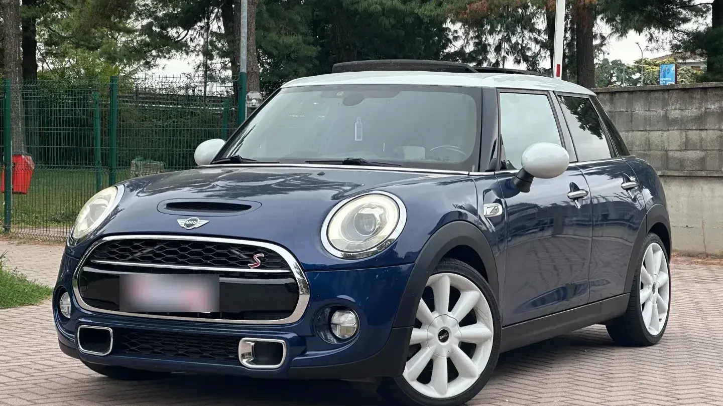 MINI Mini Cooper SD Hype 5 porte