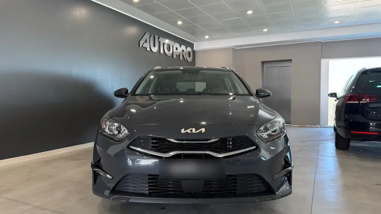 Kia Ceed 1.6 CRDi 136 CV MHEV DCT SW Busin.