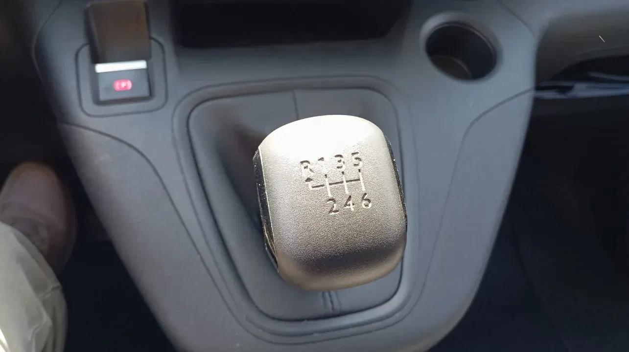 PEUGEOT Partner PROMO 1.5 bluehdi 100cv L1 Premium foto 11