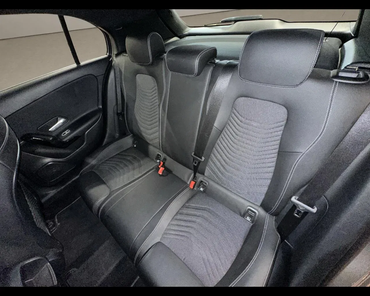 Mercedes-Benz A 180 d Automatic Business Extra foto 16