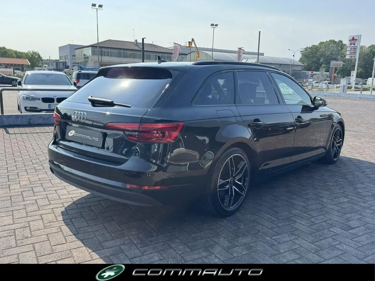 Audi A4 Avant 2.0 TDI 150 CV S tronic Design foto 4