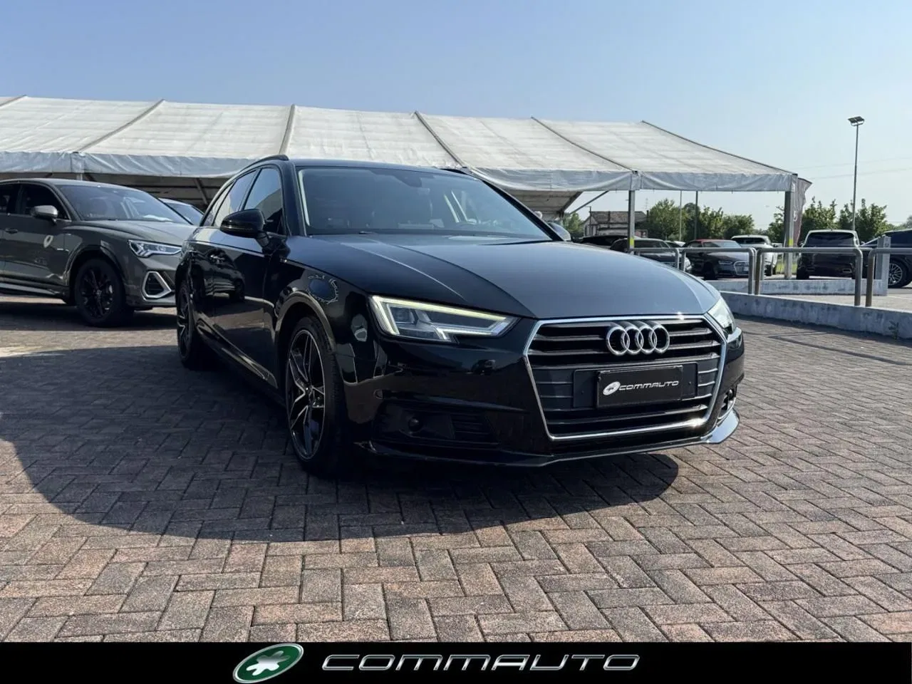 Audi A4 Avant 2.0 TDI 150 CV S tronic Design foto 3