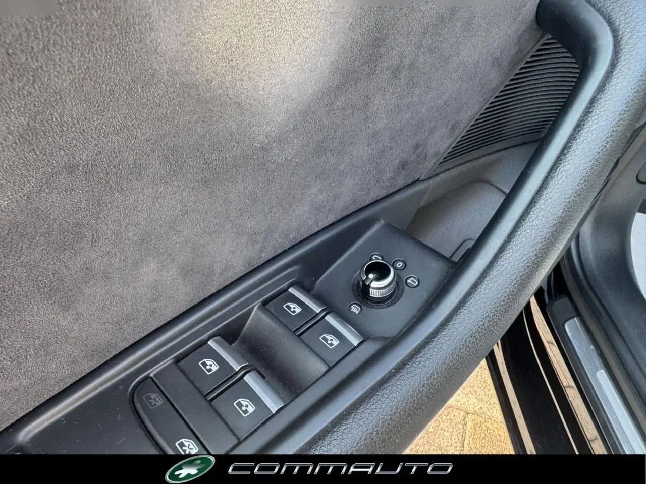 Audi A4 Avant 2.0 TDI 150 CV S tronic Design foto 12