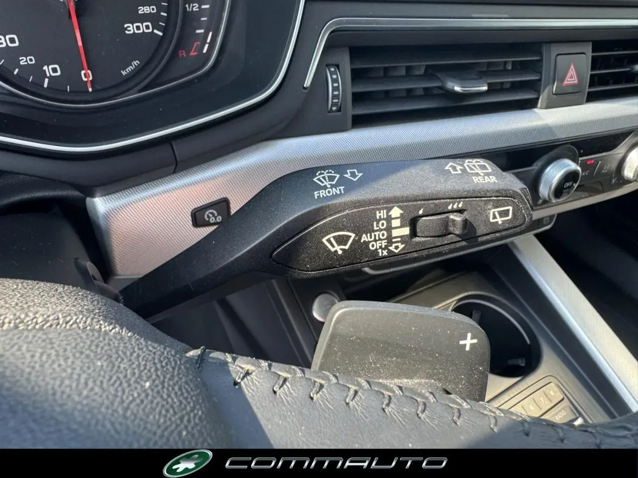 Audi A4 Avant 2.0 TDI 150 CV S tronic Design foto 16