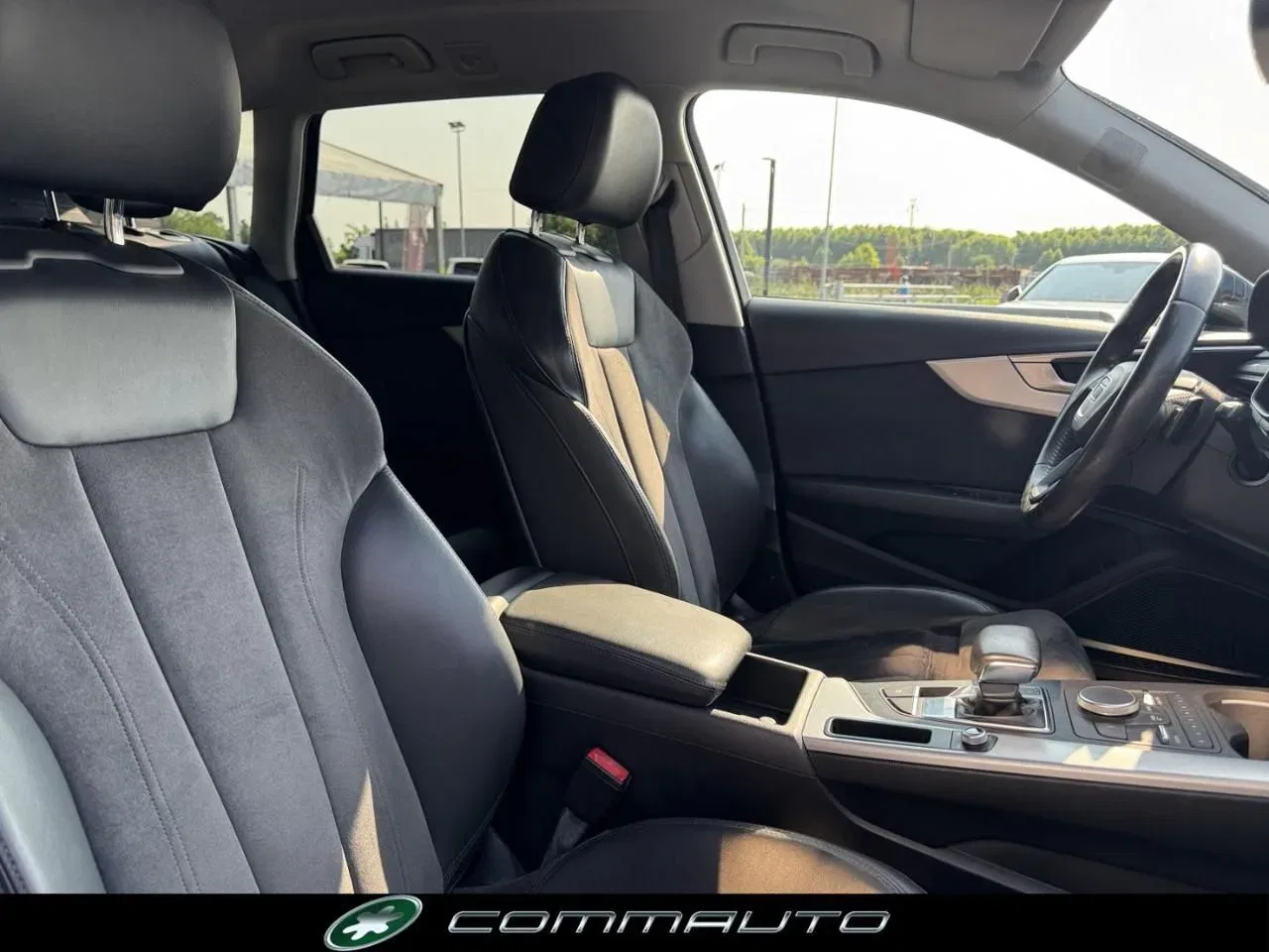 Audi A4 Avant 2.0 TDI 150 CV S tronic Design foto 23