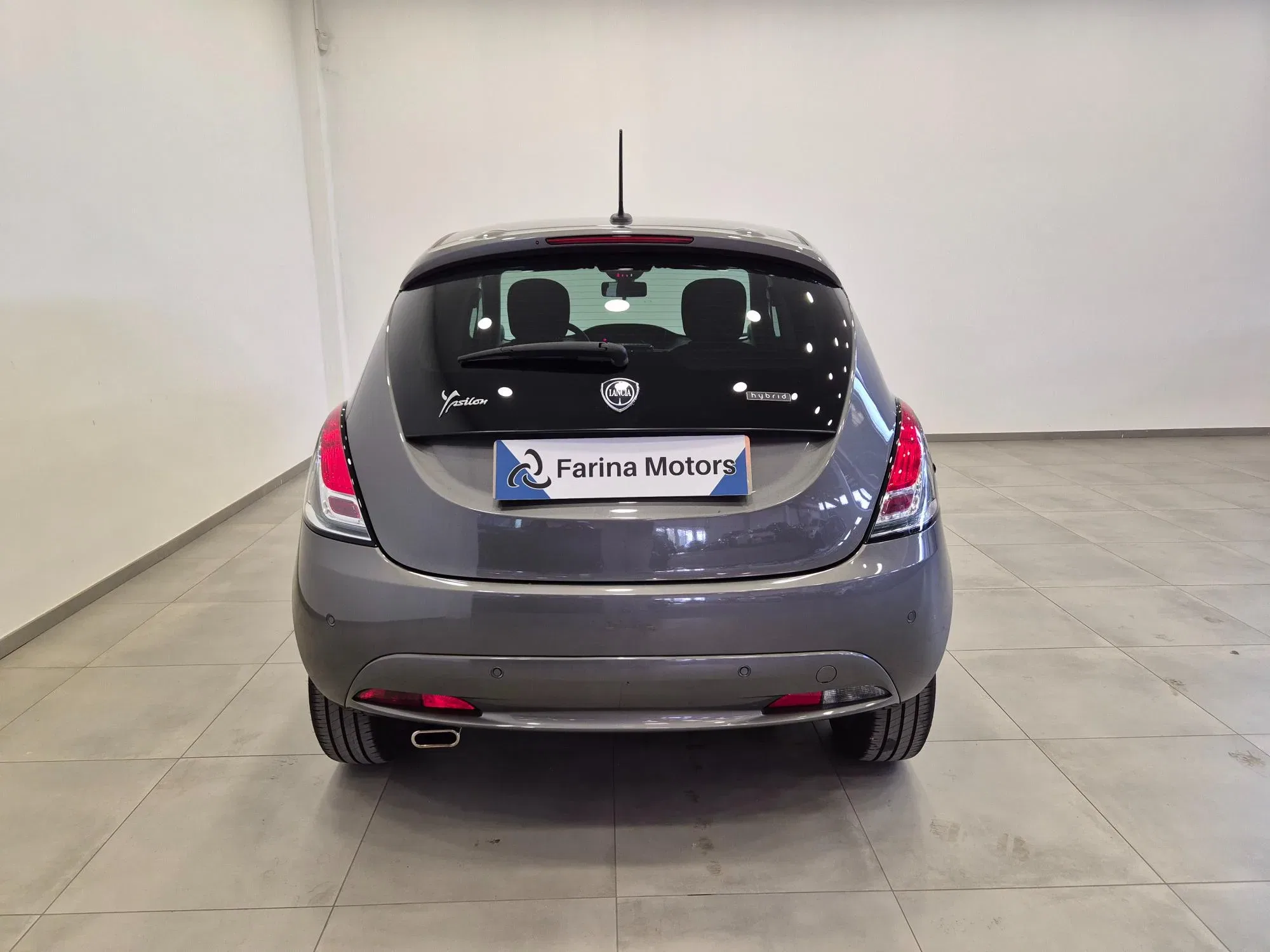 Lancia Ypsilon 1.0 hybrid Silver !! PREZZO REALE !! - NEOPATENTATI - Sens. Park. - Clima foto 4