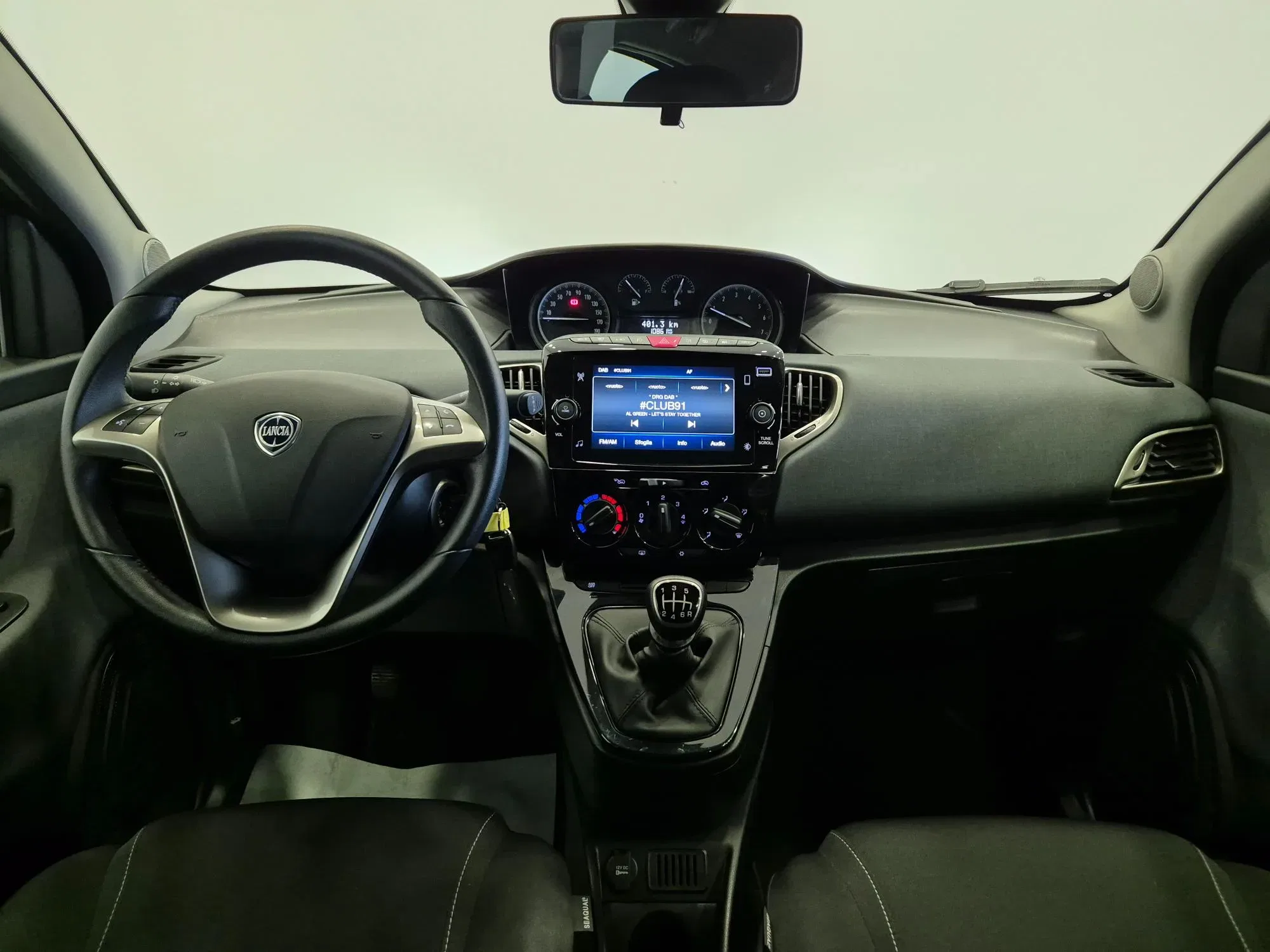Lancia Ypsilon 1.0 hybrid Silver !! PREZZO REALE !! - NEOPATENTATI - Sens. Park. - Clima foto 9