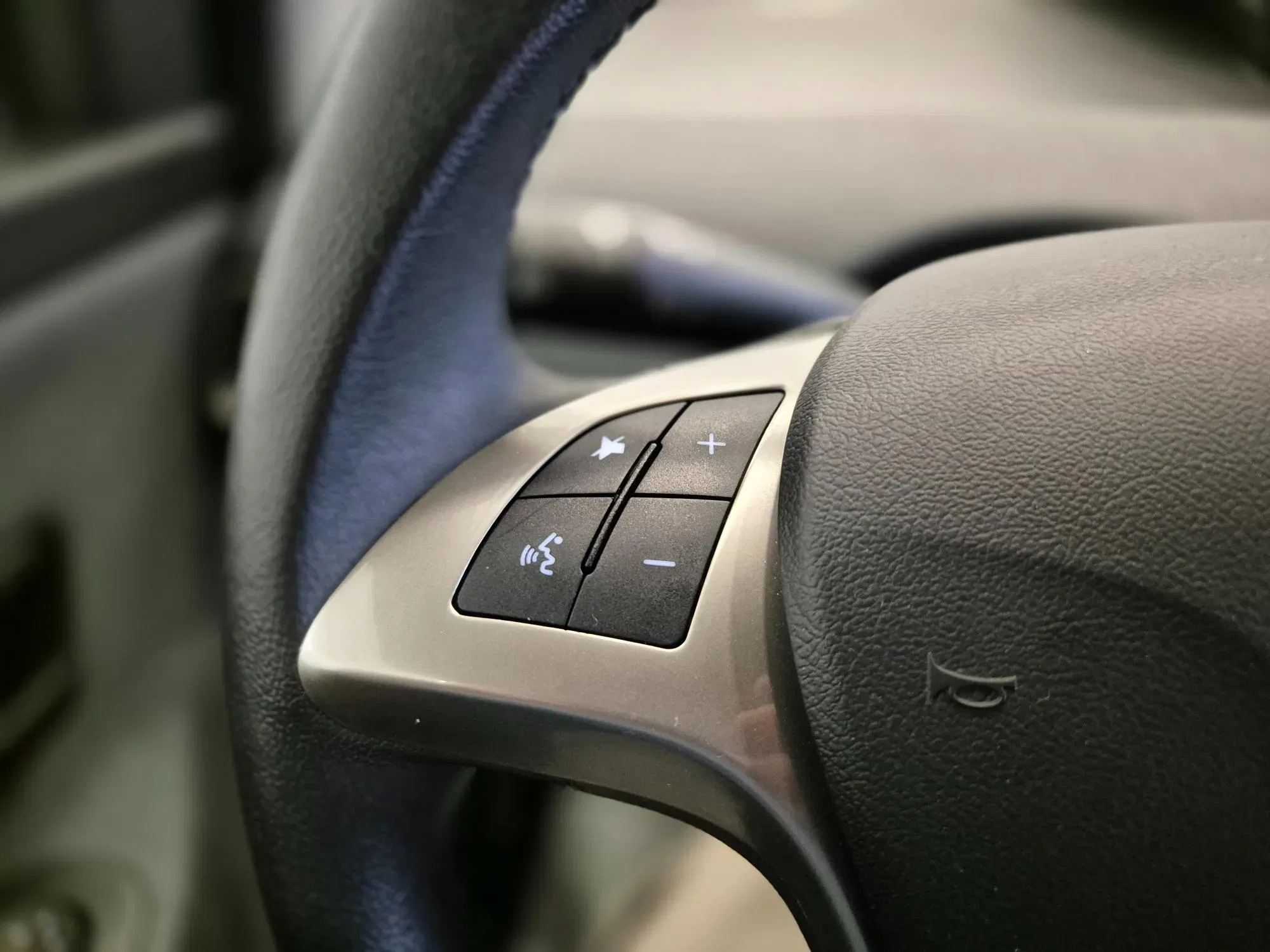 Lancia Ypsilon 1.0 hybrid Silver !! PREZZO REALE !! - NEOPATENTATI - Sens. Park. - Clima foto 17