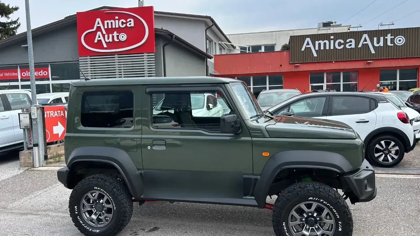 Suzuki Jimny 1.5 5MT AUTOVETTURA 4 POSTI - Z-MODE LEGGERE NOTE