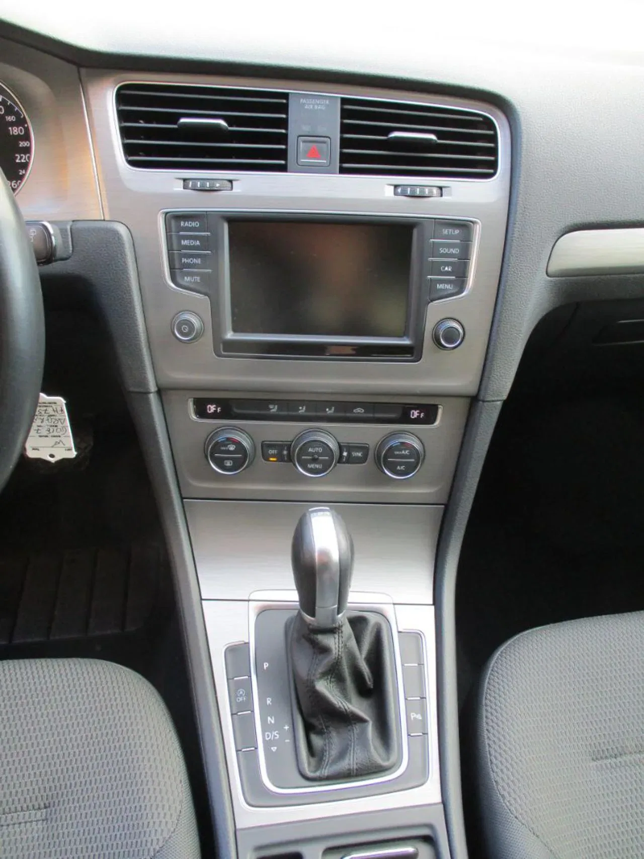VOLKSWAGEN GOLF 1.6 TDI 110 CV DSG 5p. Executive BlueMotion Techno foto 16