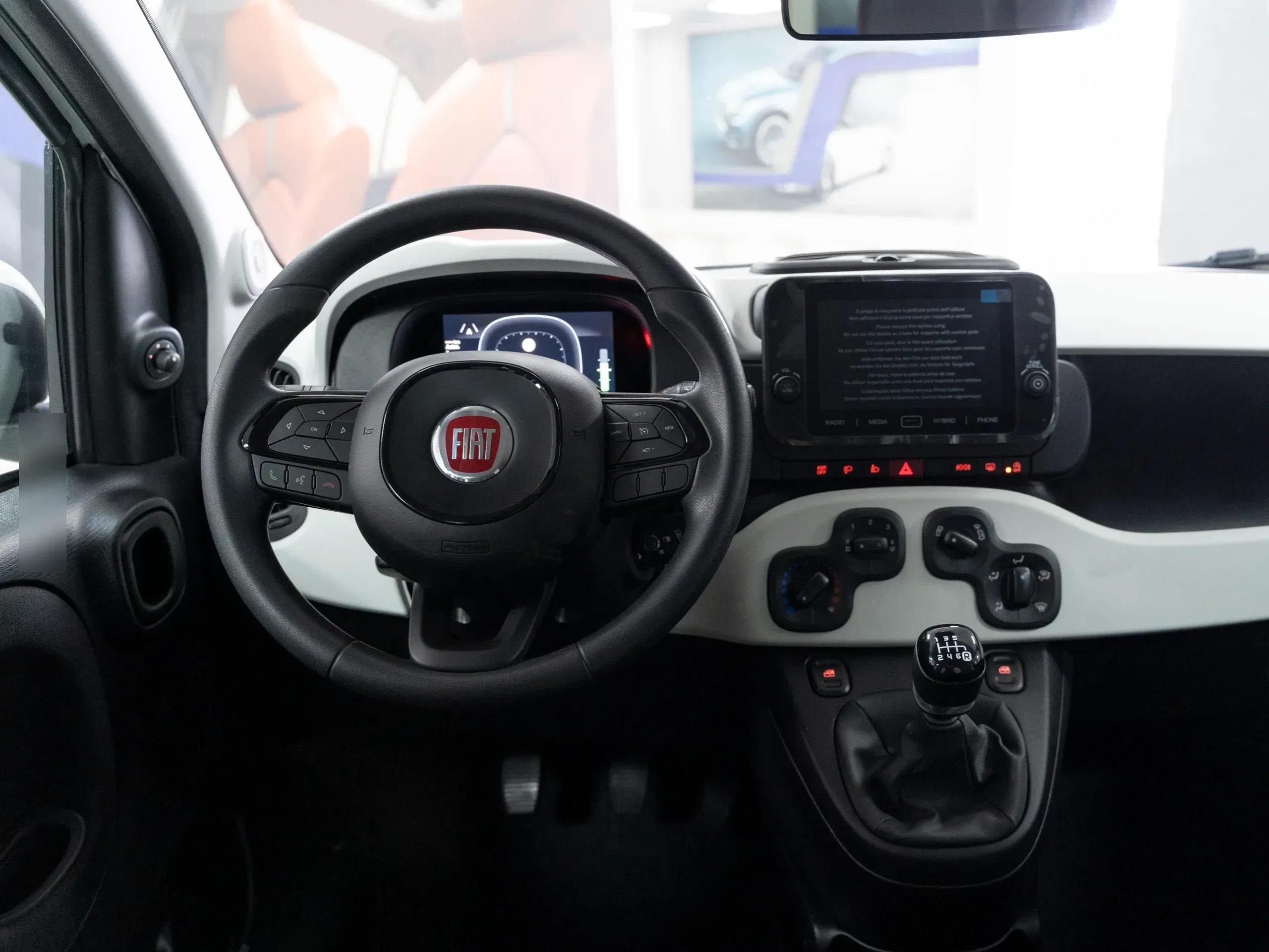 Fiat Panda Pandina Cross 1.0 Firefly Hybrid S&S 70CV foto 11