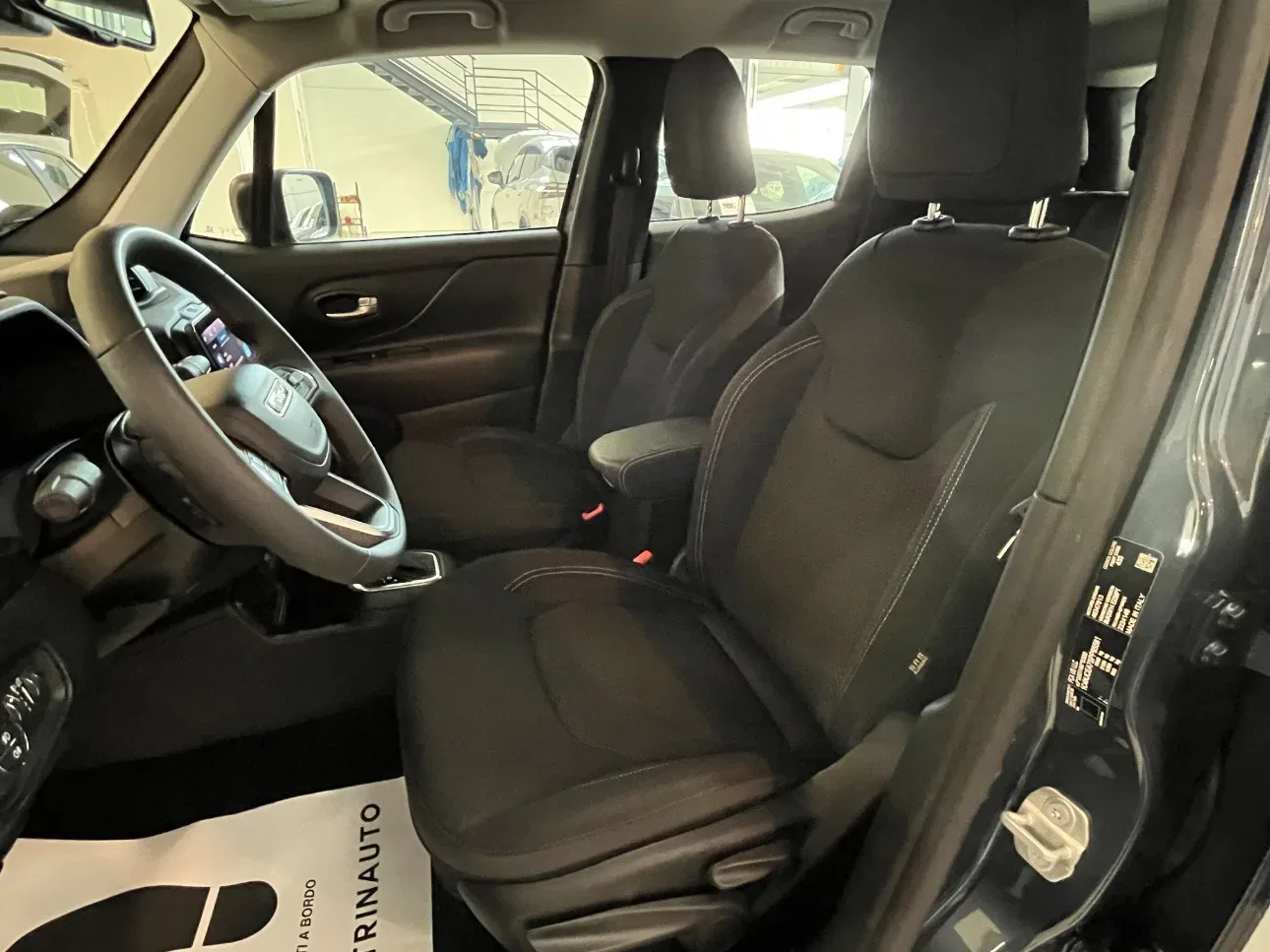 Jeep Renegade 1.5 turbo t4 mhev Summit 2wd dct NAZIONALE foto 12
