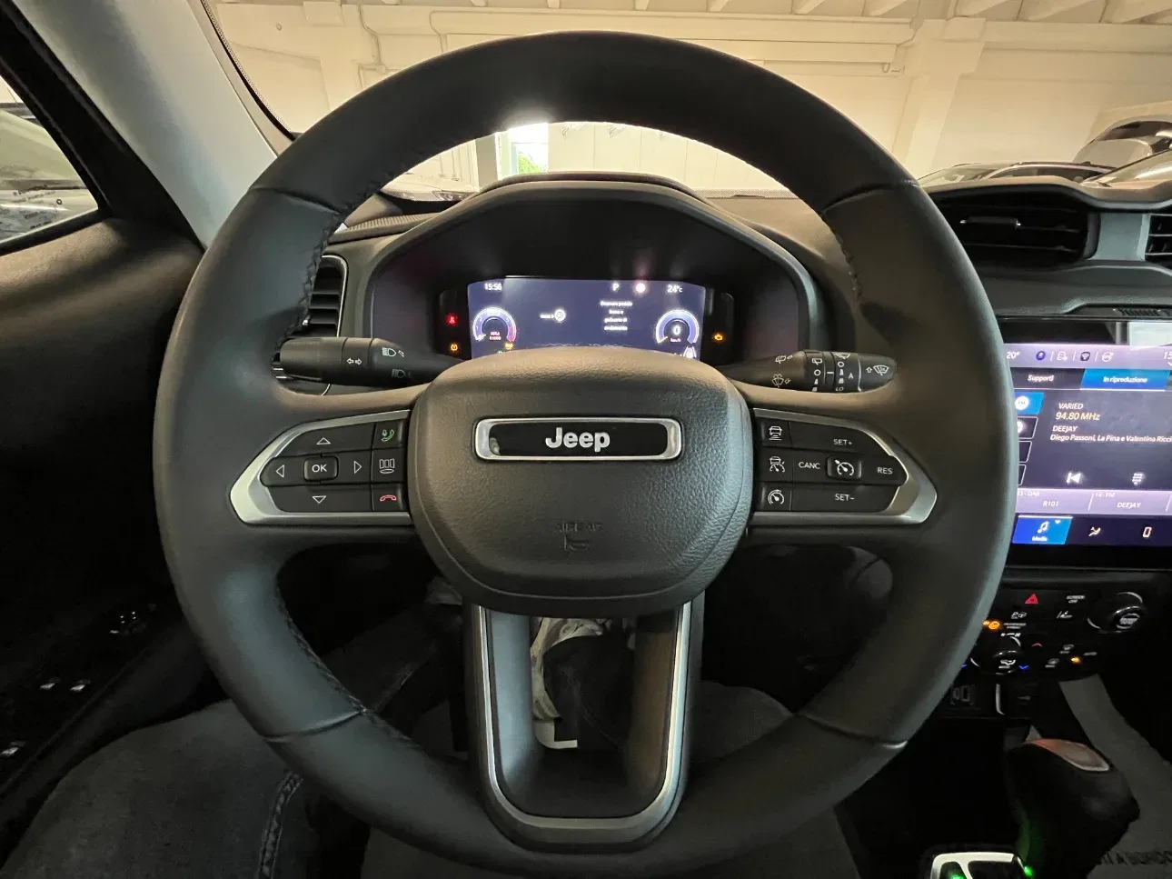 Jeep Renegade 1.5 turbo t4 mhev Summit 2wd dct NAZIONALE foto 16
