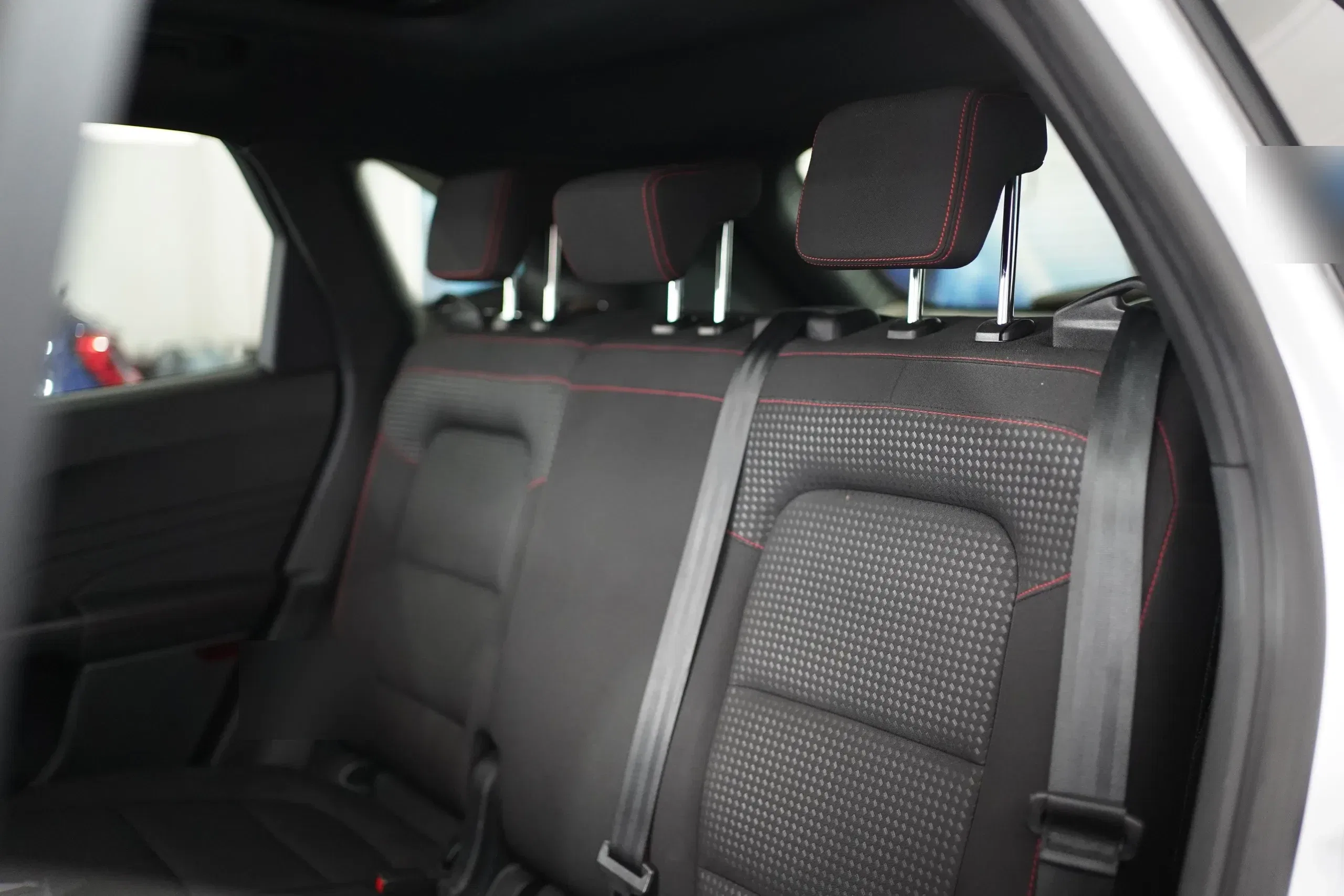 Ford Kuga 1.5 EcoBlue 120 CV aut. 2WD ST-Line X + Tetto apribile foto 11