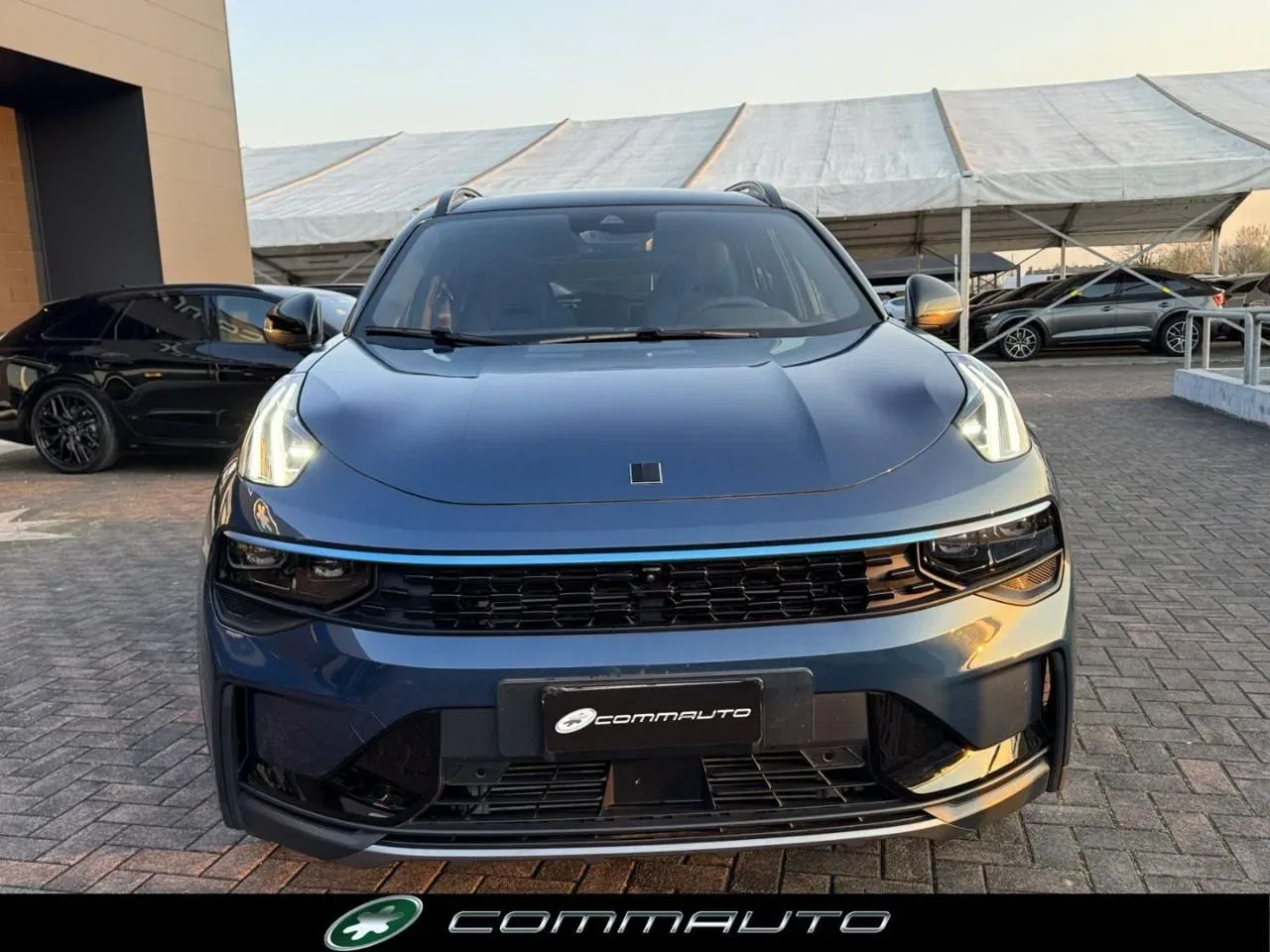 Lynk & Co 01 PHEV foto 2