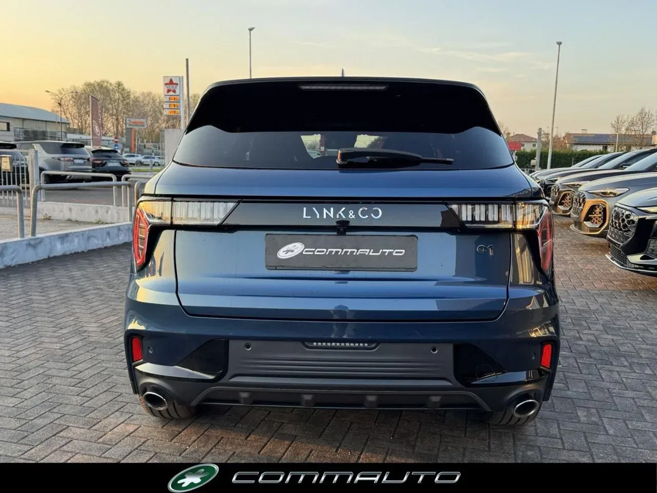 Lynk & Co 01 PHEV foto 5
