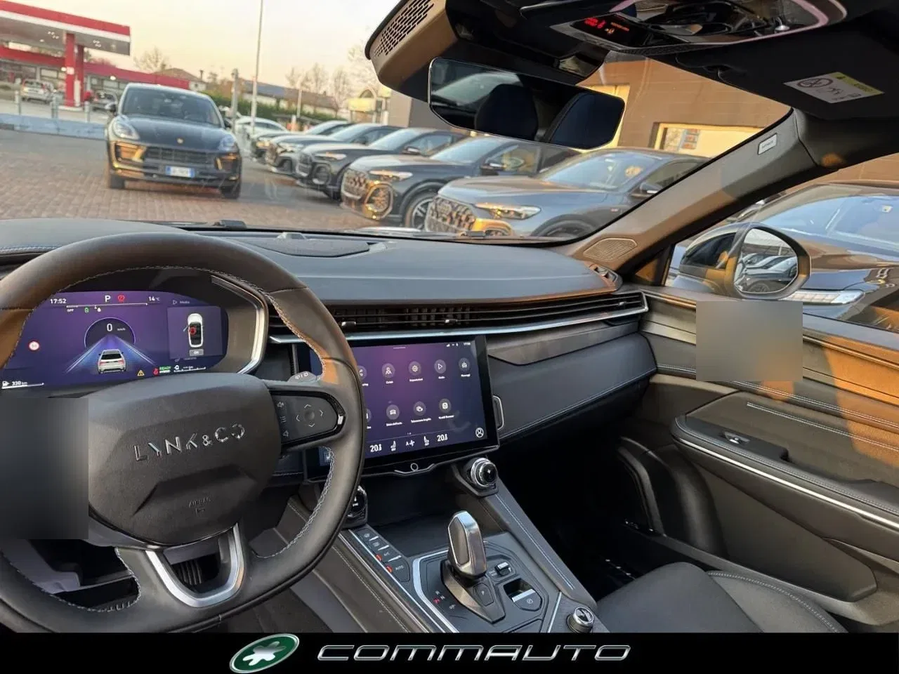 Lynk & Co 01 PHEV foto 11
