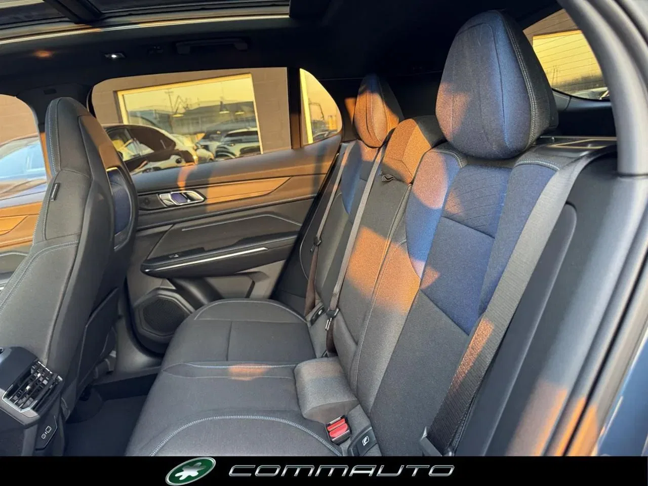 Lynk & Co 01 PHEV foto 28