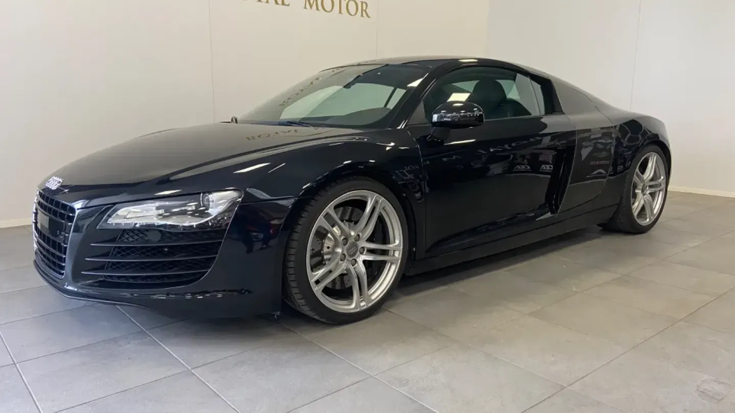 Audi R8 4.2 V8 FSI quattro R tronic