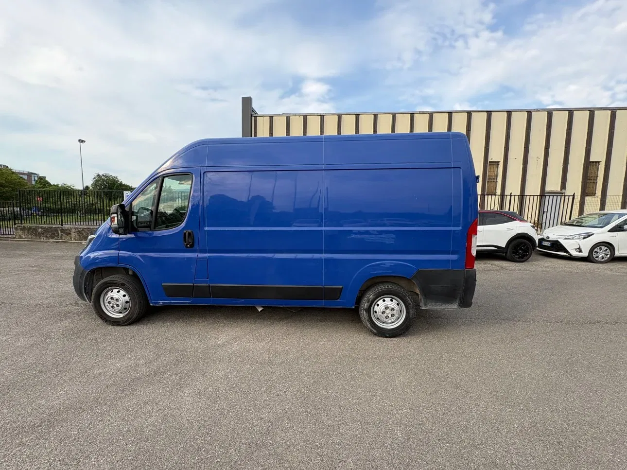 PEUGEOT Boxer 330 2.2 bluehdi 140cv S&S L2H2 PM-TM foto 17