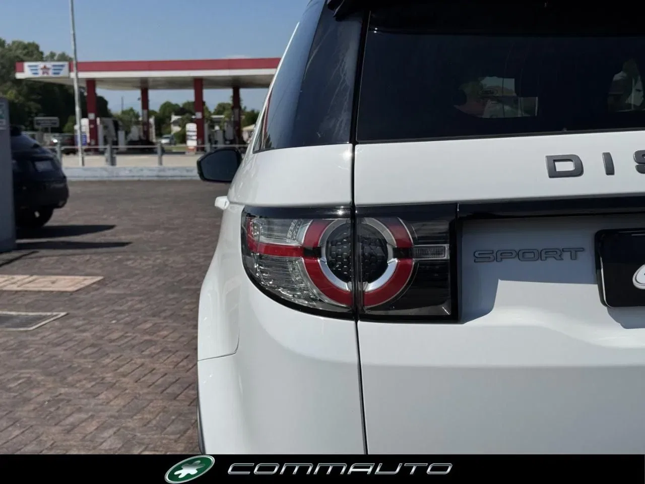 Land Rover Discovery Sport 2.0 TD4 150 CV SE foto 7