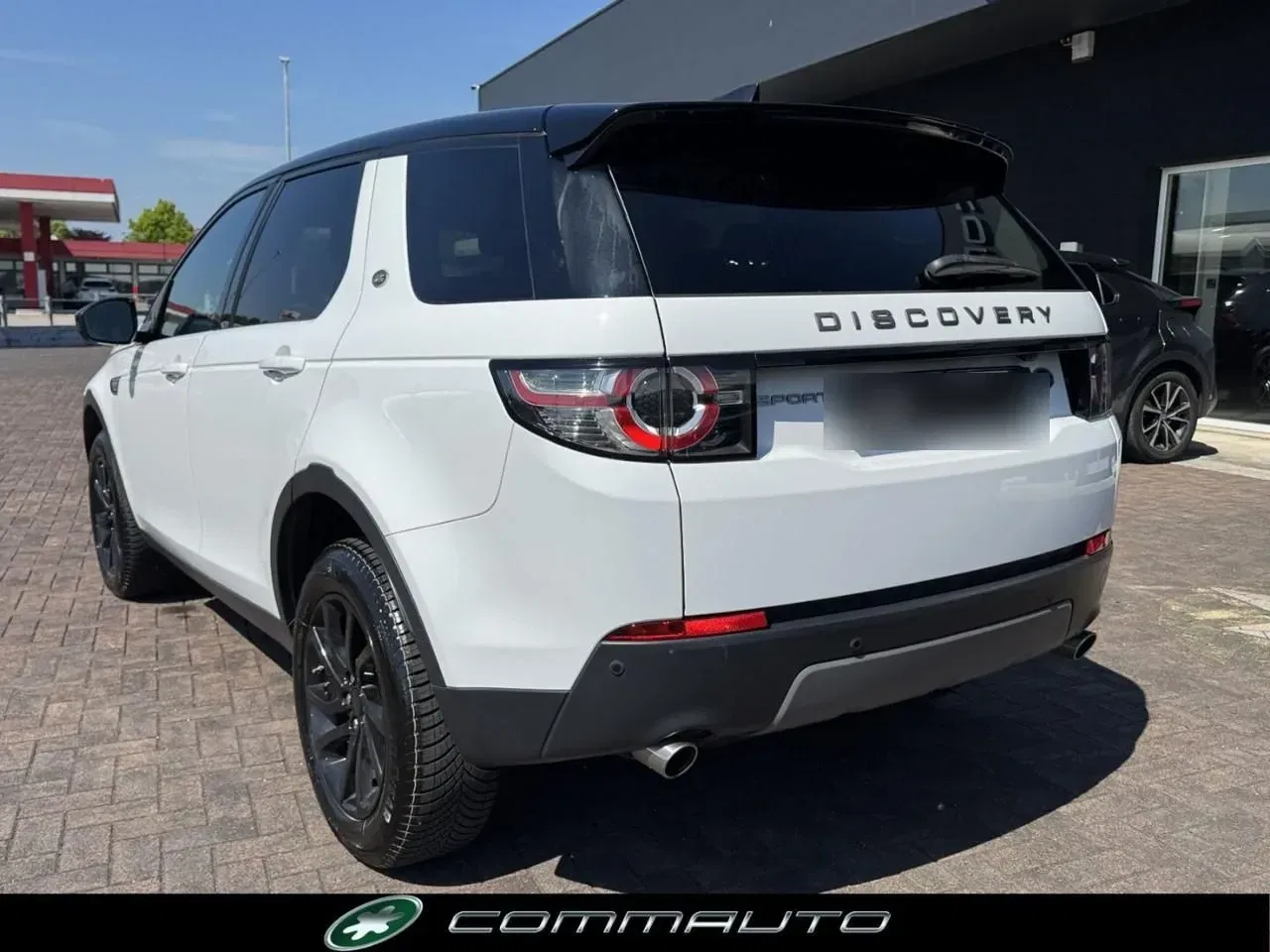 Land Rover Discovery Sport 2.0 TD4 150 CV SE foto 6