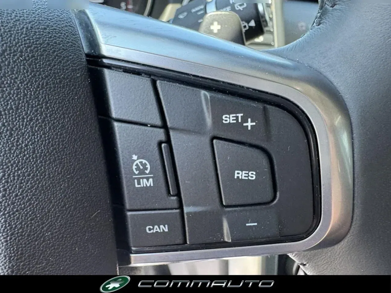 Land Rover Discovery Sport 2.0 TD4 150 CV SE foto 19
