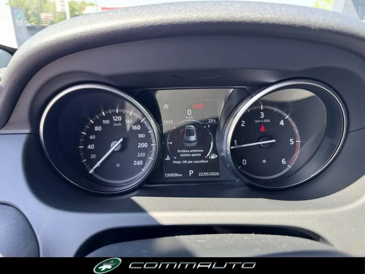 Land Rover Discovery Sport 2.0 TD4 150 CV SE foto 15