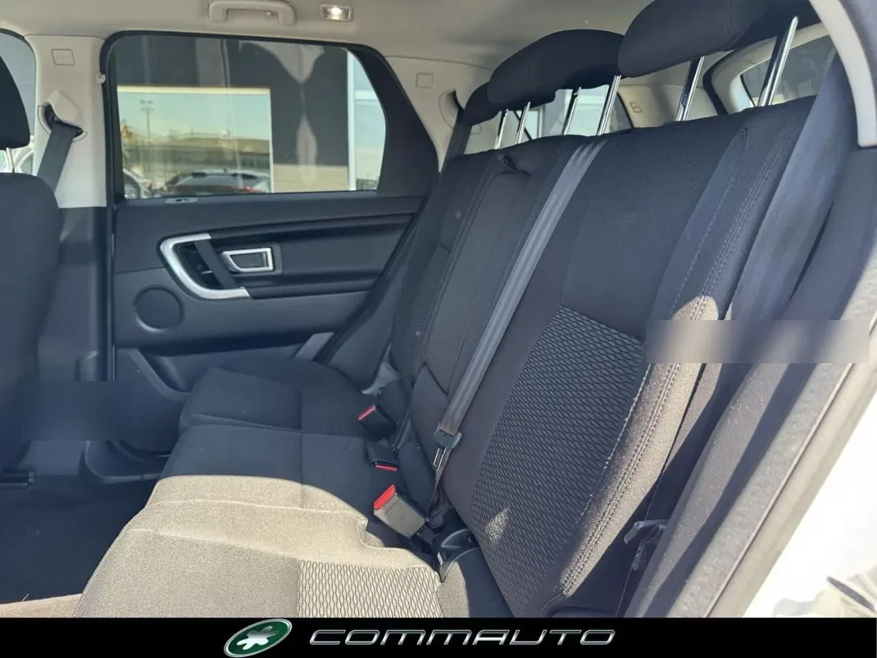 Land Rover Discovery Sport 2.0 TD4 150 CV SE foto 25